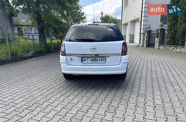 Универсал Opel Astra 2010 в 