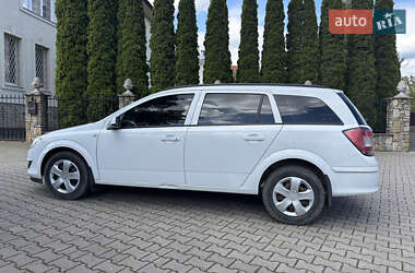 Универсал Opel Astra 2010 в 