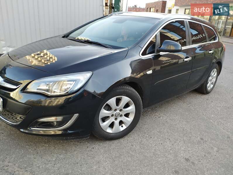 Універсал Opel Astra 2013 в Києві