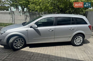 Універсал Opel Astra 2008 в 