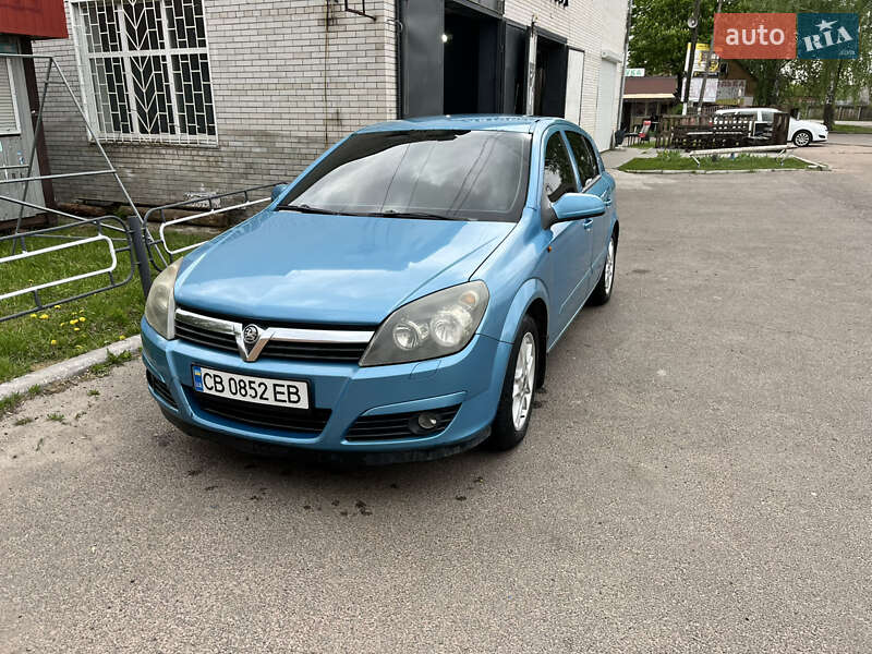Хетчбек Opel Astra 2005 в 