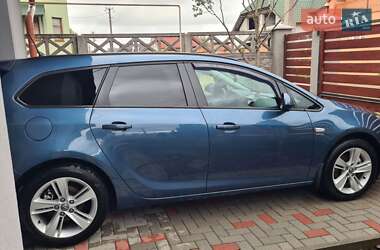 Универсал Opel Astra 2013 в Виноградове