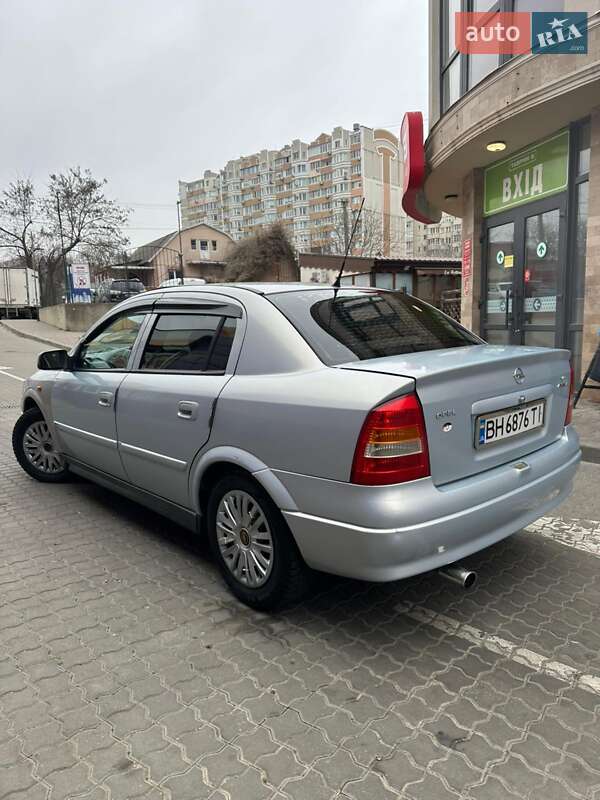 Седан Opel Astra 2004 в Одесі