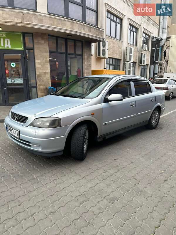 Седан Opel Astra 2004 в Одесі
