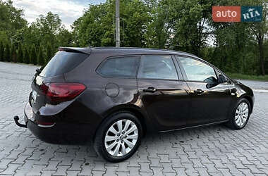 Универсал Opel Astra 2011 в 