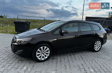 Универсал Opel Astra 2011 в 