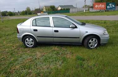 Хетчбек Opel Astra 1998 в Новомосковську