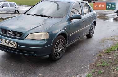 Хетчбек Opel Astra 2001 в 