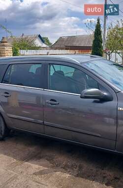 Универсал Opel Astra 2009 в 