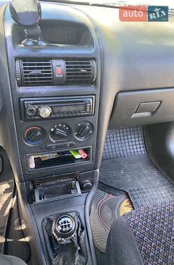 Универсал Opel Astra 2001 в 