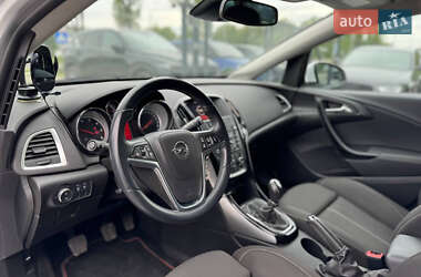 Универсал Opel Astra 2014 в 