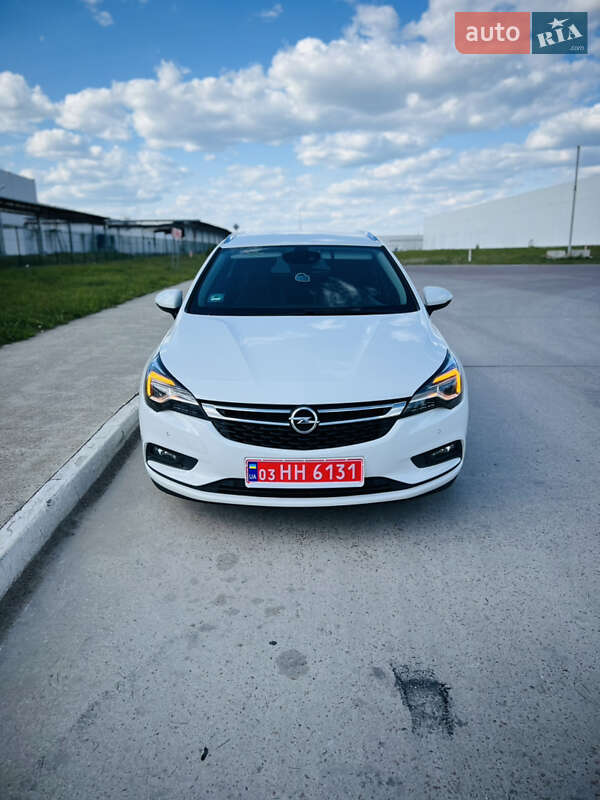 Универсал Opel Astra 2019 в 