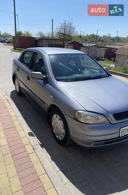 Седан Opel Astra 2008 в Тернополі