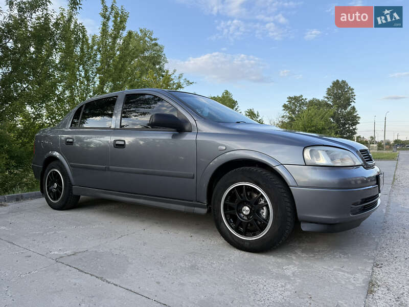 Opel Astra 2007