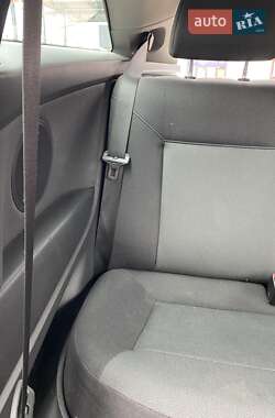 Хэтчбек Opel Astra 2006 в 