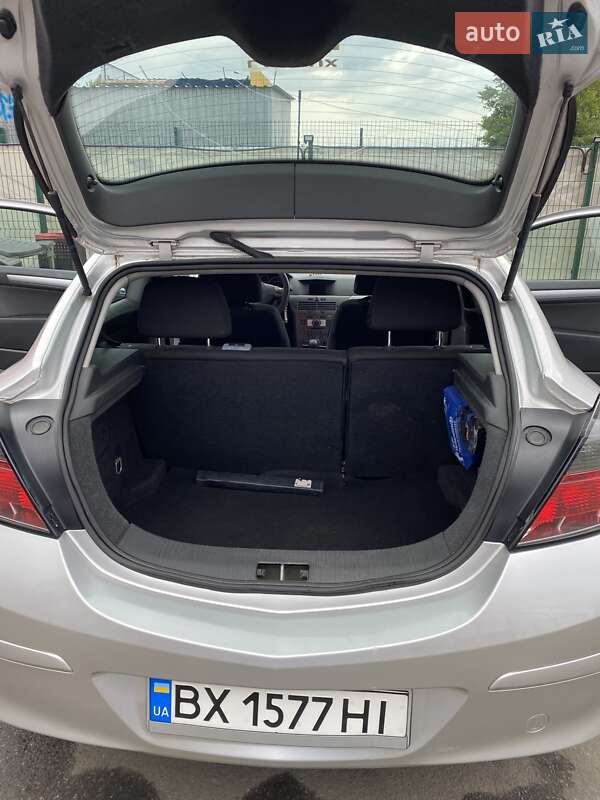 Хэтчбек Opel Astra 2006 в Киеве
