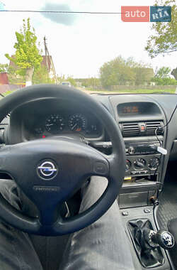 Седан Opel Astra 2007 в 
