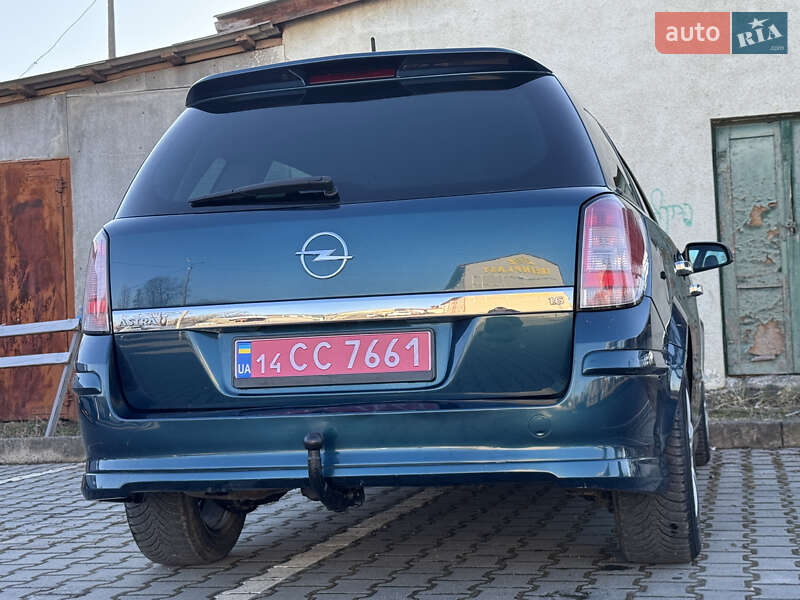 Універсал Opel Astra 2008 в Дрогобичі