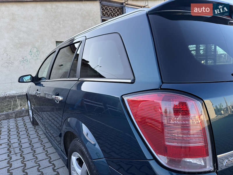 Універсал Opel Astra 2008 в Дрогобичі