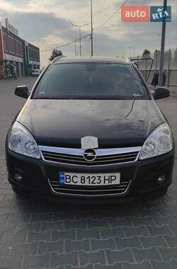 Универсал Opel Astra 2009 в Тернополе