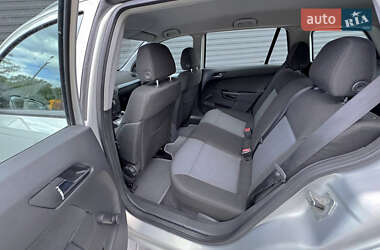 Универсал Opel Astra 2005 в 