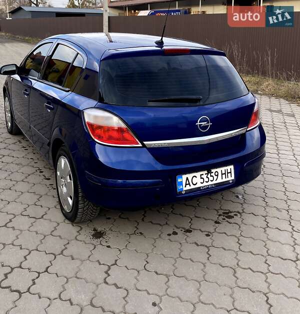 Хэтчбек Opel Astra 2005 в Ковеле