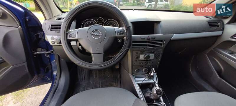 Хэтчбек Opel Astra 2005 в Ковеле