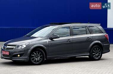 Универсал Opel Astra 2010 в 