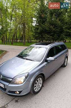 Універсал Opel Astra 2004 в 