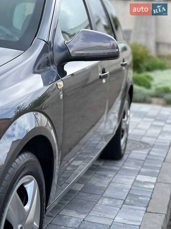 Універсал Opel Astra 2010 в Хмельницькому