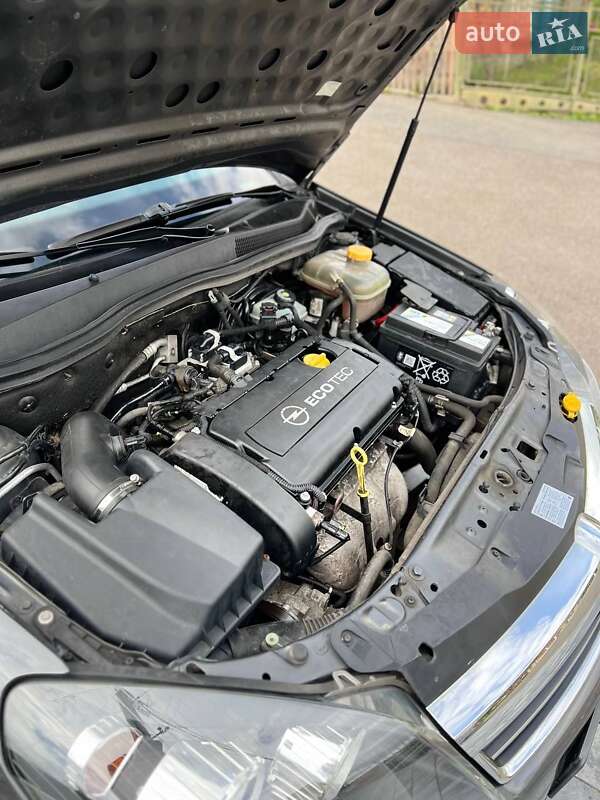 Універсал Opel Astra 2010 в Хмельницькому