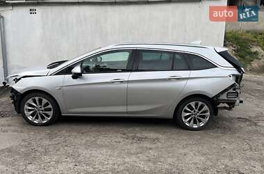 Универсал Opel Astra 2016 в 