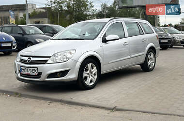 Універсал Opel Astra 2009 в Сумах