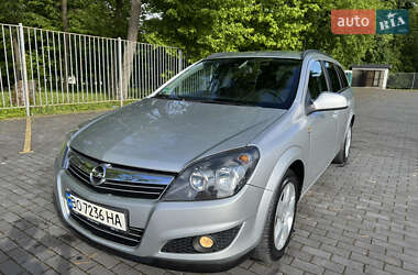 Универсал Opel Astra 2010 в 