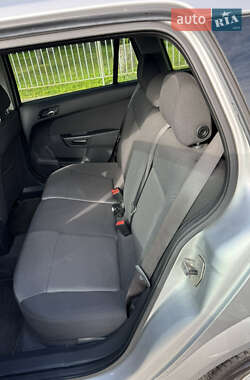 Универсал Opel Astra 2010 в 