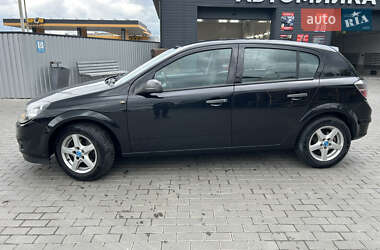Хэтчбек Opel Astra 2009 в 