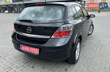 Хэтчбек Opel Astra 2009 в 