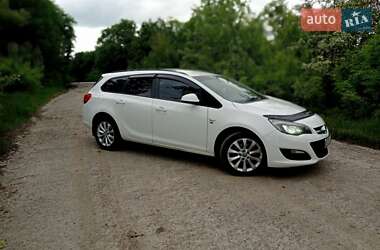 Универсал Opel Astra 2012 в 