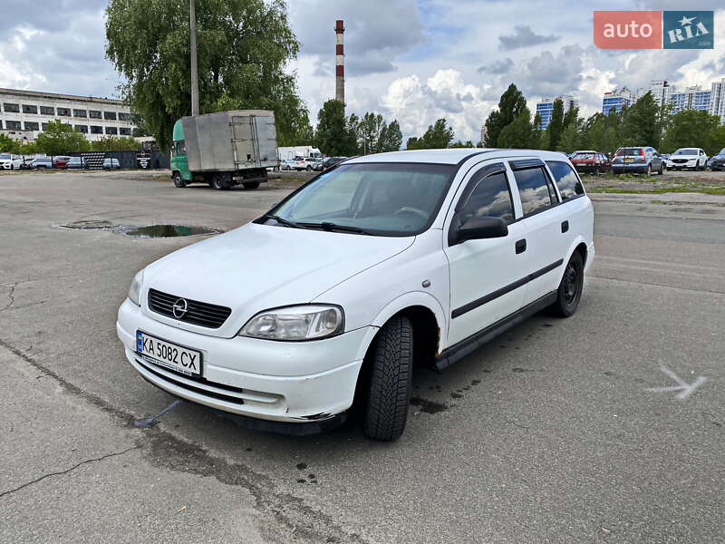 Універсал Opel Astra 2004 в Києві