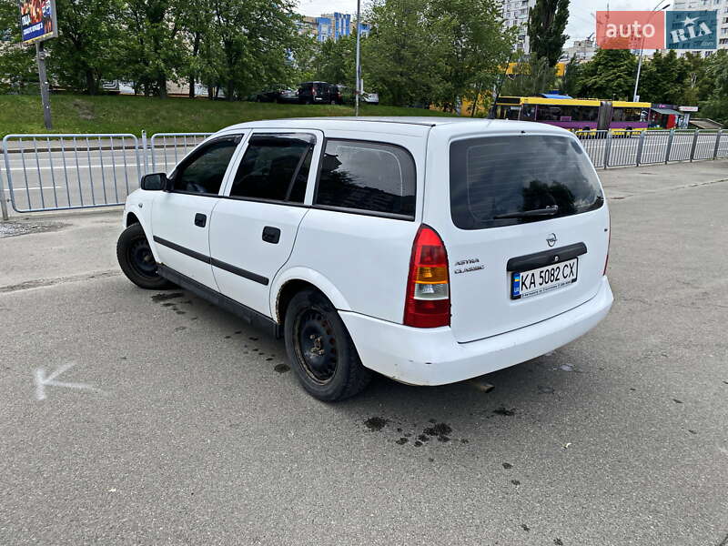 Універсал Opel Astra 2004 в Києві
