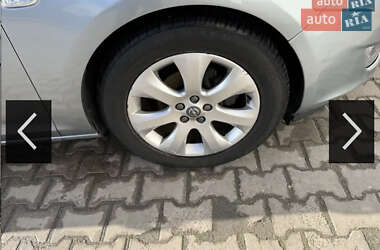 Хэтчбек Opel Astra 2011 в 