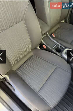 Хэтчбек Opel Astra 2011 в 