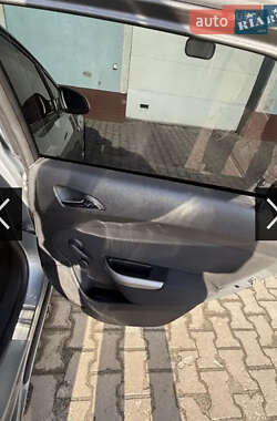 Хэтчбек Opel Astra 2011 в 