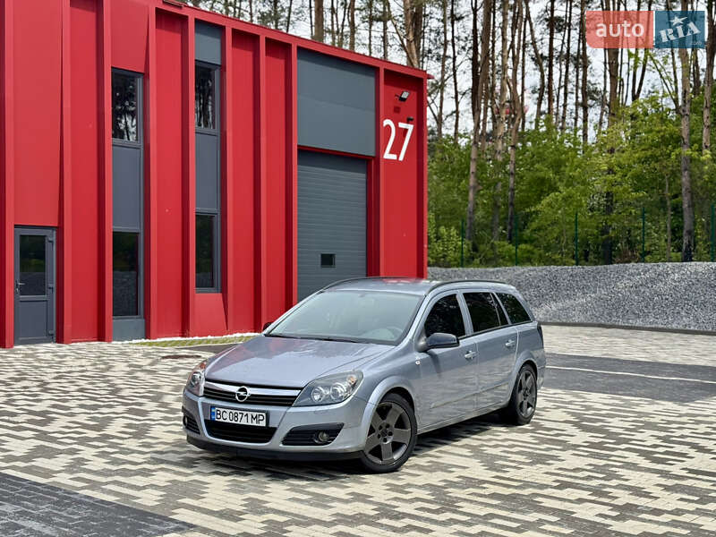 Универсал Opel Astra 2005 в 