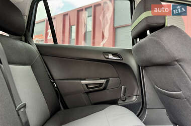 Универсал Opel Astra 2005 в 