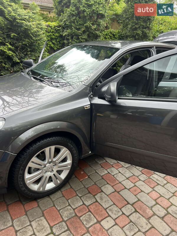 Седан Opel Astra 2011 в Виннице