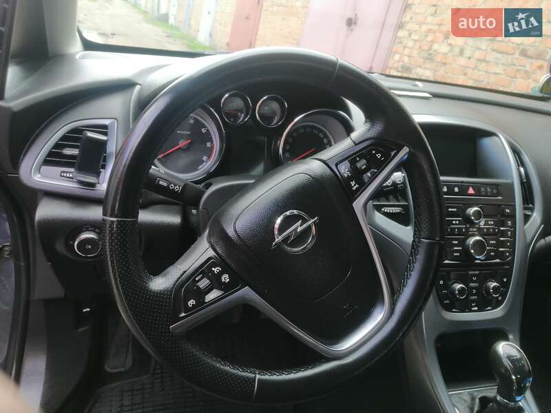 Універсал Opel Astra 2014 в Ніжині