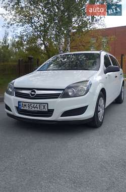 Універсал Opel Astra 2011 в 