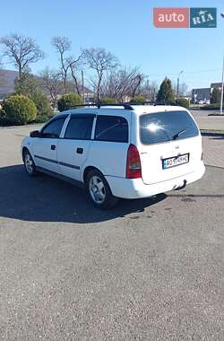 Универсал Opel Astra 2001 в 