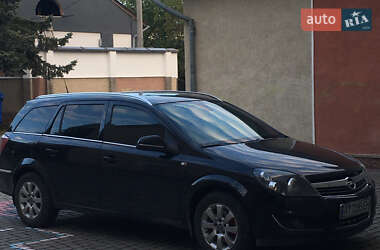 Универсал Opel Astra 2010 в 